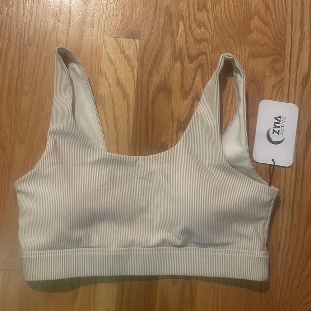 Zyia Active pinstripe ivory bra. Size Large. NWT